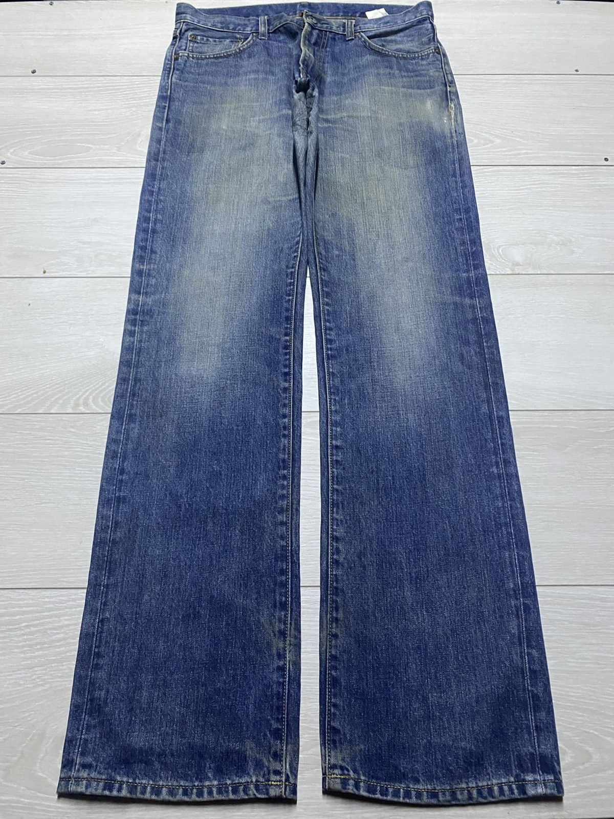 Uniqlo Vintage Uniqlo UJ Repair Faded Wash Distressed Loose Jeans Size US 33 - 1 Thumbnail