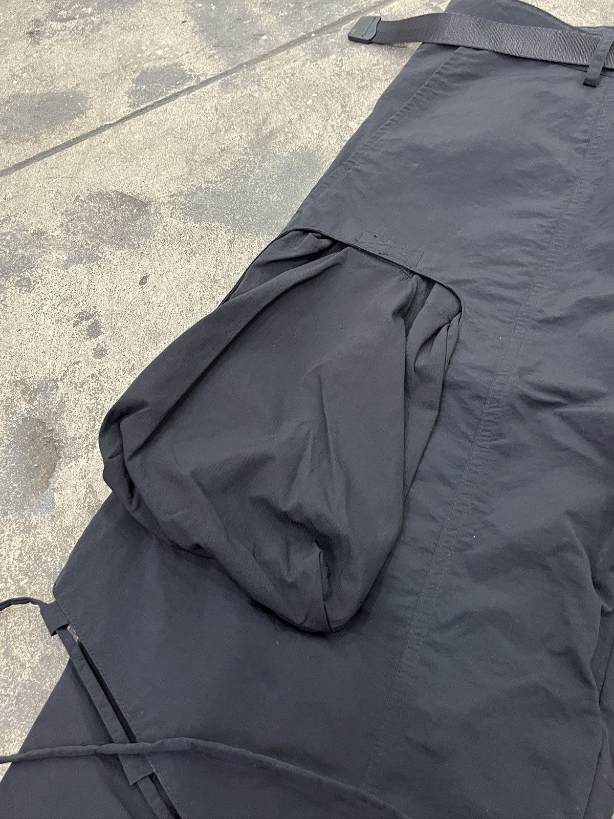 Other Archival Reinvent Multi Bag Cargo Pants (unisex) Size US 31 - 12 Thumbnail