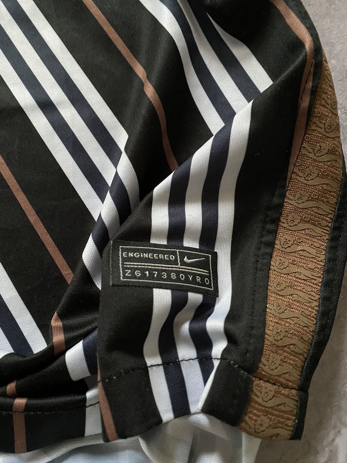 Nike × Vintage Rare 2021 Nike England & Burberry Concept Soccer Jersey Y2K Size US M / EU 48-50 / 2 - 7 Thumbnail