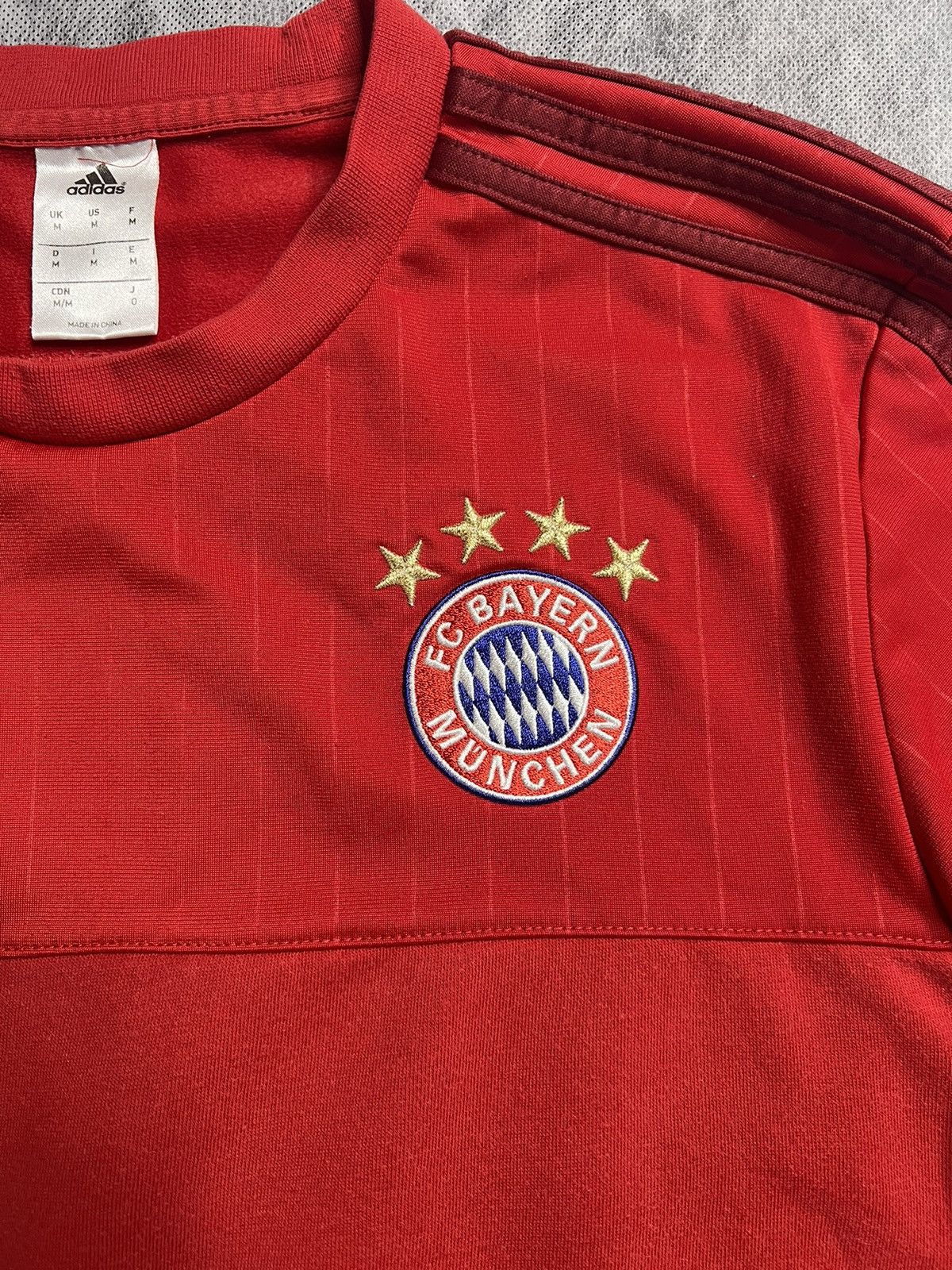 Adidas Vintage Adidas Bayern Munich Sweatshirt Soccer Size US M / EU 48-50 / 2 - 3 Thumbnail