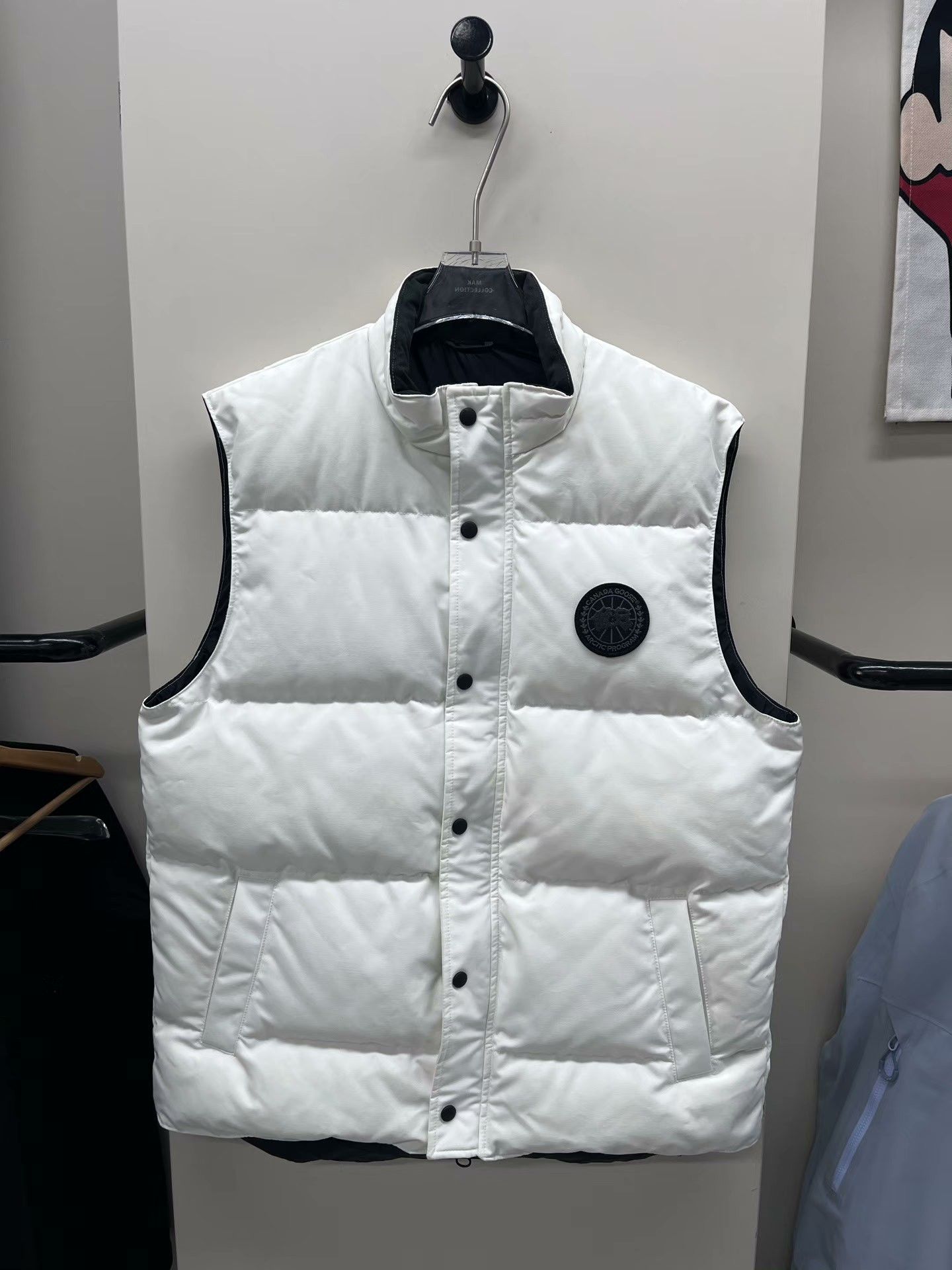 Canada Goose Canada Goose Down Black Vest XL Men Size US XL / EU 56 / 4 - 1 Thumbnail