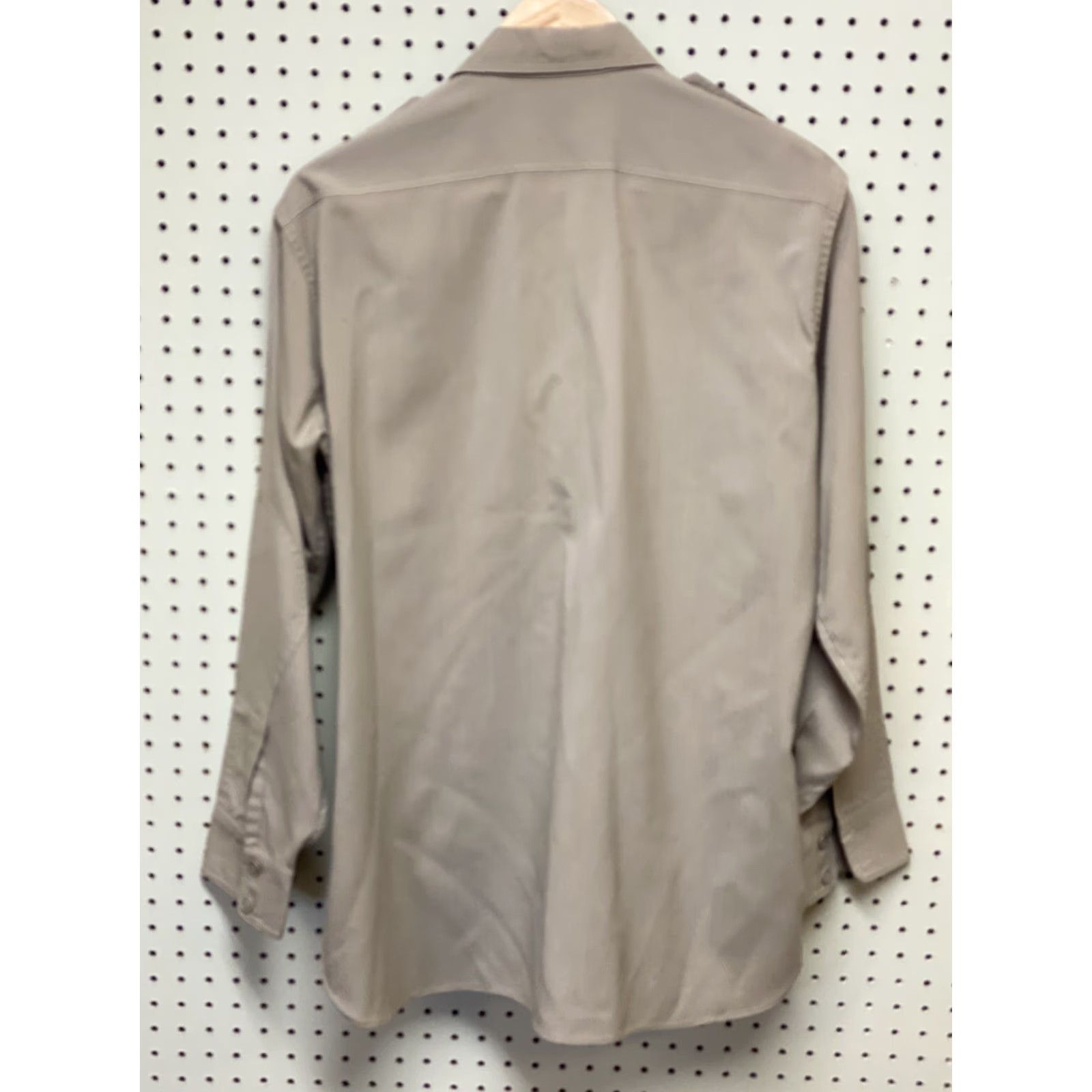 Vintage VINTAGE Elbeco Shirt Work Uniform Button Down Mens Tan Cop Top 16 34 16 Polyester Tan Workwear Mens Size US L / EU 52-54 / 3 - 2 Thumbnail