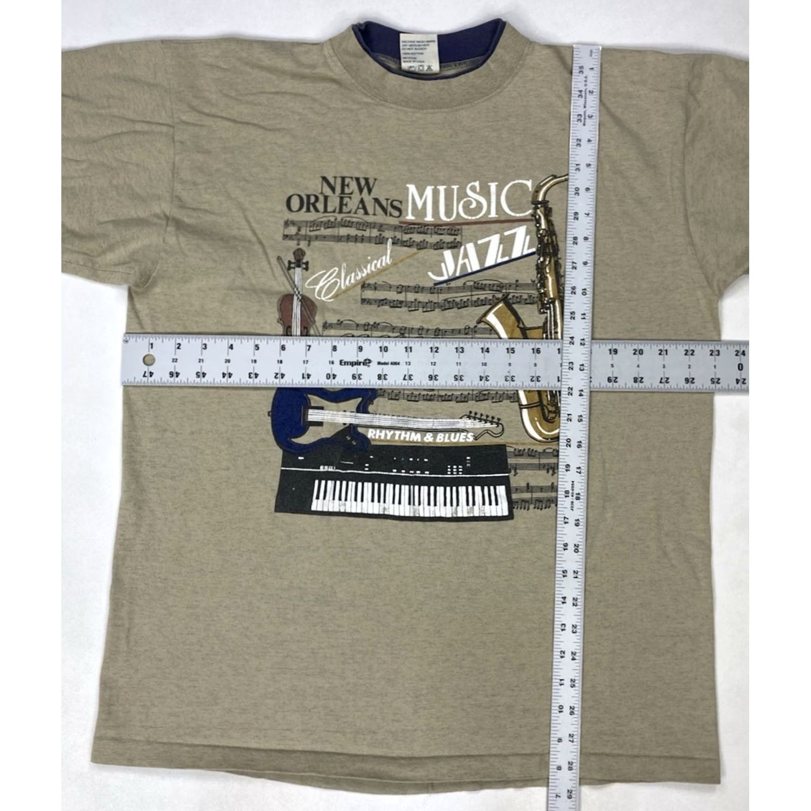 Vintage VINTAGE Alore New Orleans Jazz Graphic T-shirt Men XL Short Sleeve USA 90s Size US XL / EU 56 / 4 - 7 Thumbnail