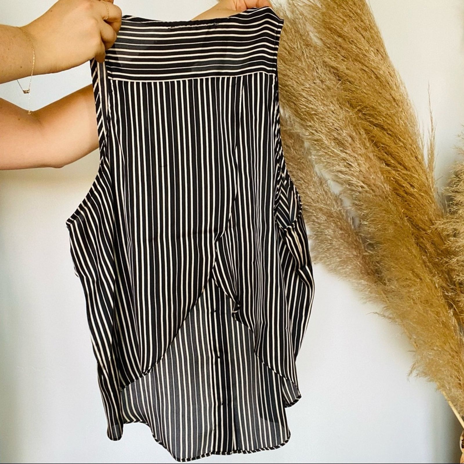 Nordstrom Black White Striped Tulip Open Back Tank Top Silky Blouse Size M / US 6-8 / IT 42-44 - 5 Thumbnail