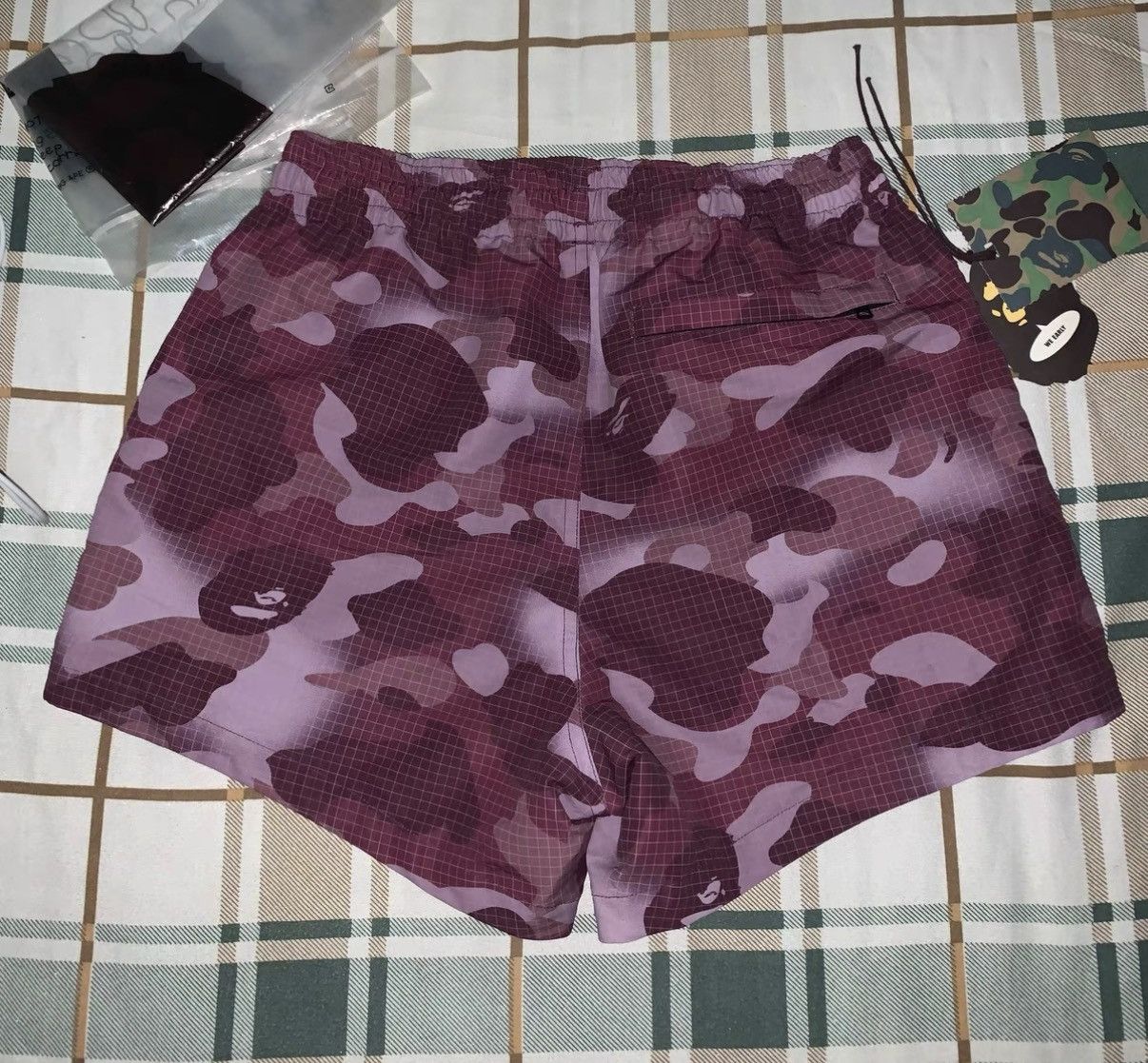 Bape BAPE OG Nigo era silky fabric beach shorts Size US 32 / EU 48 - 8 Thumbnail