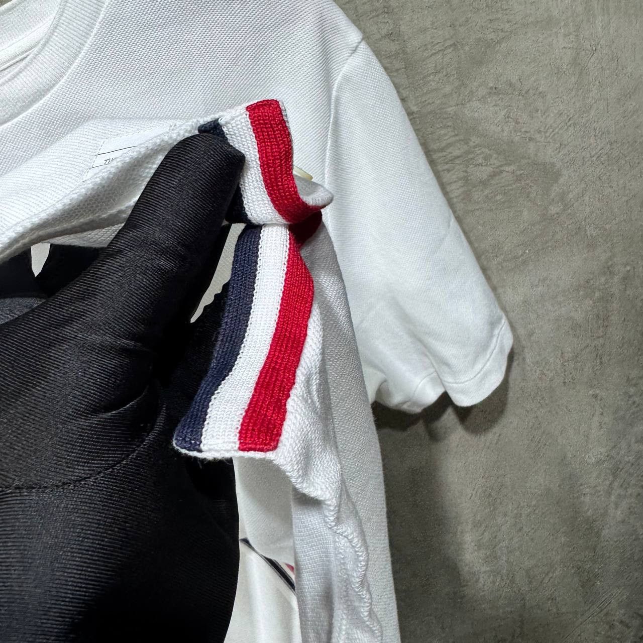 Thom Browne Thom Browne Center Back Stripe Pique Tee Size US L / EU 52-54 / 3 - 7 Thumbnail