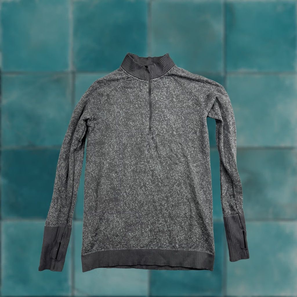 Lululemon Lululemon Pullover Mens Medium Gray Quarter Zip Long Sleeve Running Shirt Top Size US M / EU 48-50 / 2 - 1 Thumbnail