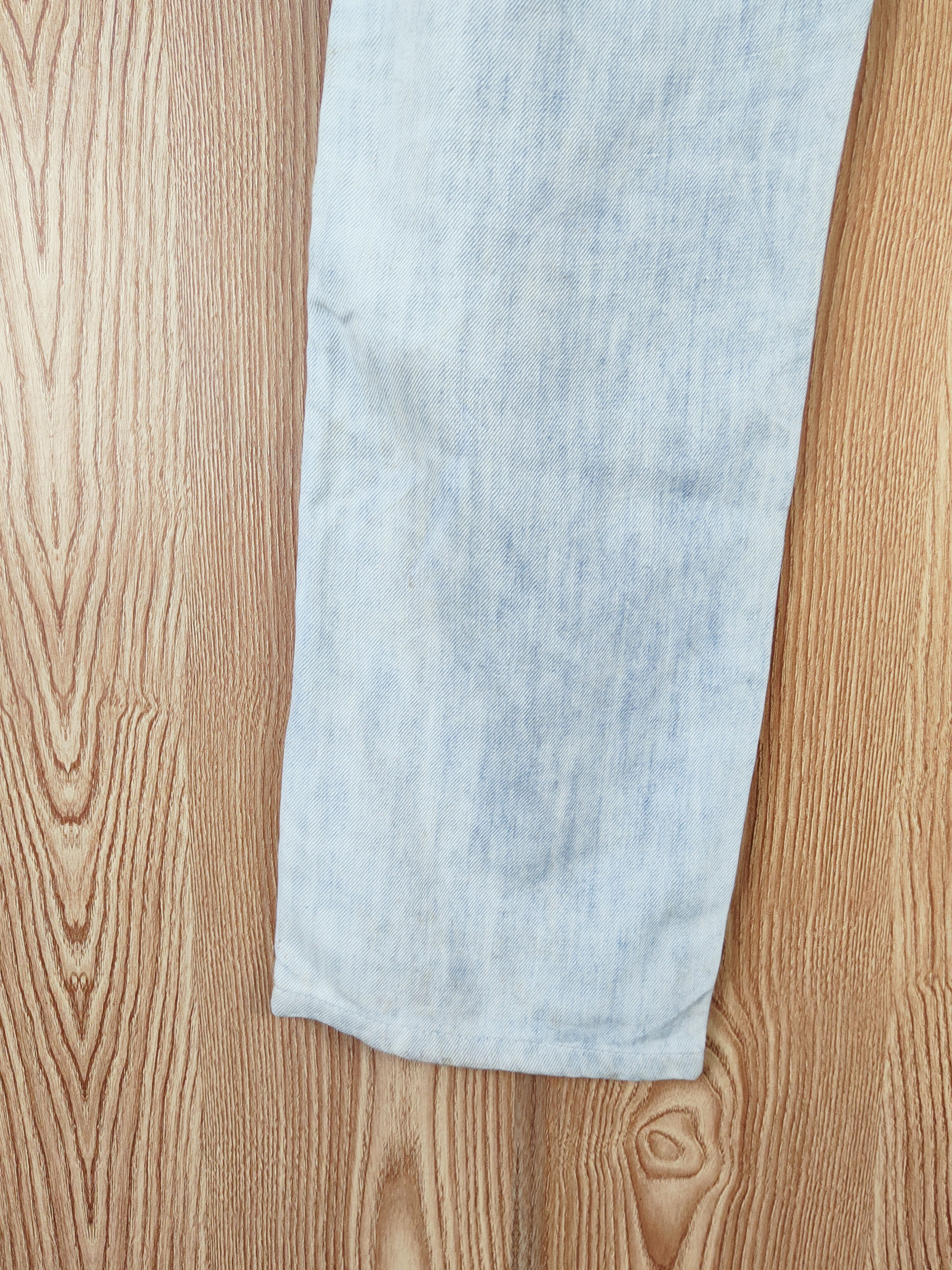 Japanese Brand Uniqlo Blue Faded Distressed Ripped Jeans #W693 Size US 35 - 9 Thumbnail
