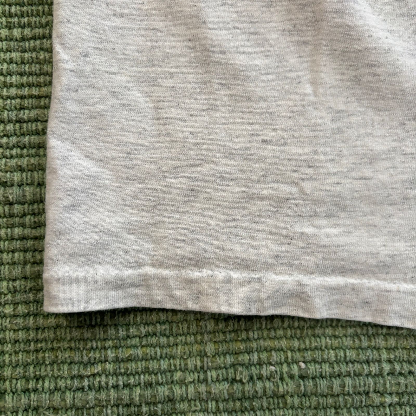 Vintage Vintage 1990s Single Stitched Tiger Tee Shirt Sz L Oneita Size US L / EU 52-54 / 3 - 4 Thumbnail