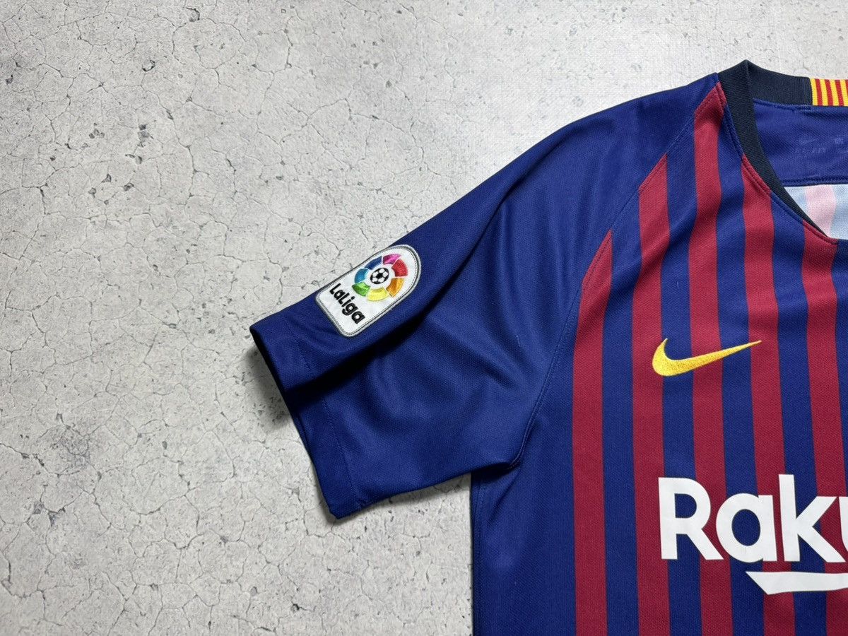 Nike Nike FC Barcelona 2018/2019 Vintage Soccer Jersey Football Size US M / EU 48-50 / 2 - 3 Thumbnail