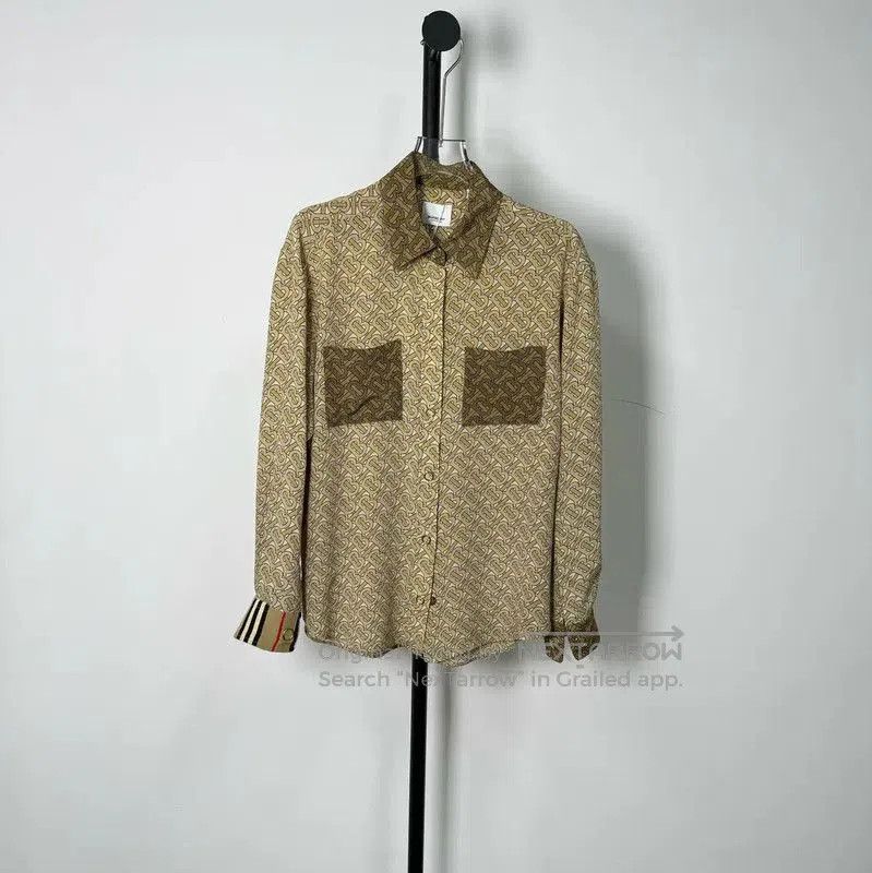Burberry Burberry Color-Blocked Silk Women's Shirt. Size S / US 4 / IT 40 - 1 Thumbnail