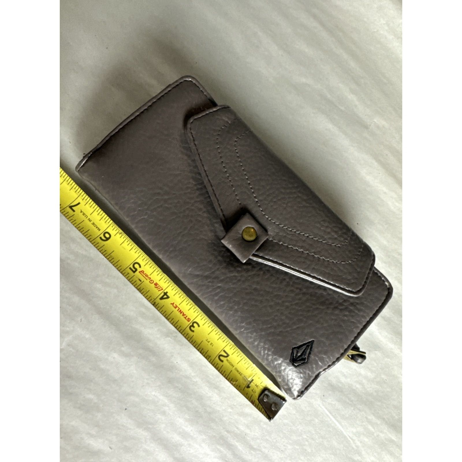 Volcom VINTAGE Volcom Wallet Women’s Gray Leather Wallet Size ONE SIZE - 6 Thumbnail