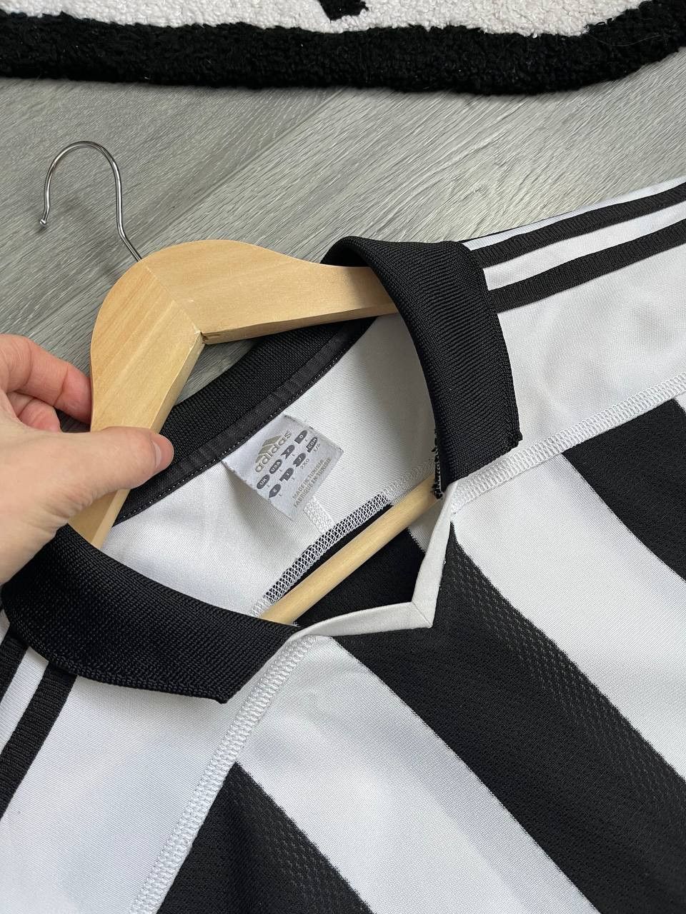 Adidas × Streetwear × Vintage Newcastle United home Germany football Size US L / EU 52-54 / 3 - 3 Thumbnail