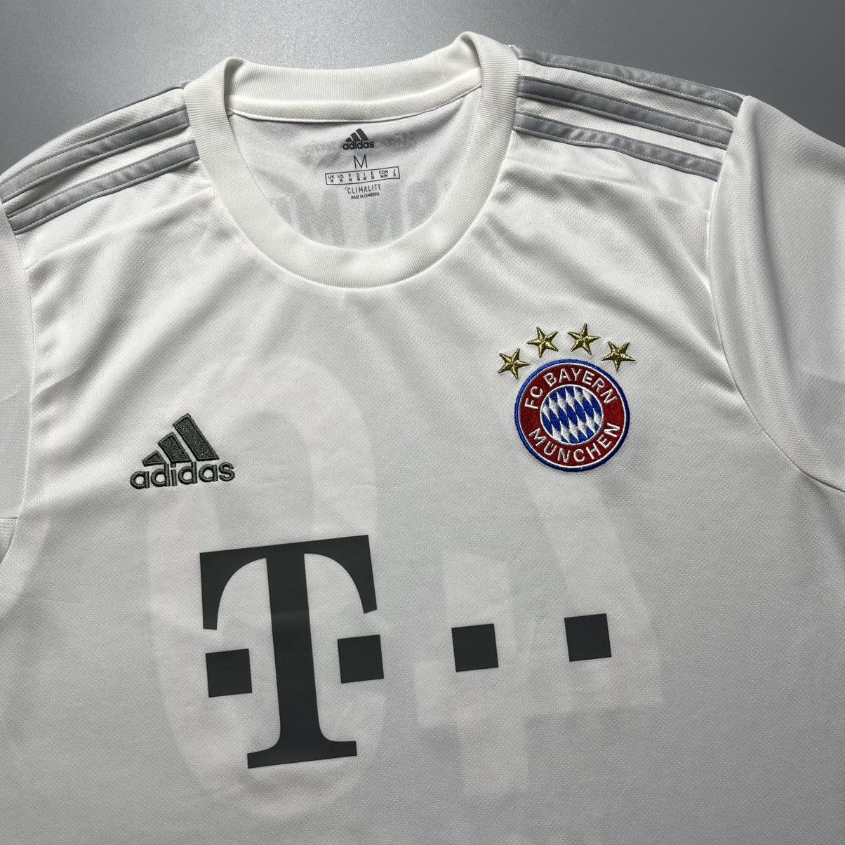 Adidas BAYERN ADIDAS 2019/2020 FOOTBALL SOCCER AWAY JERSEY Size US M / EU 48-50 / 2 - 2 Thumbnail
