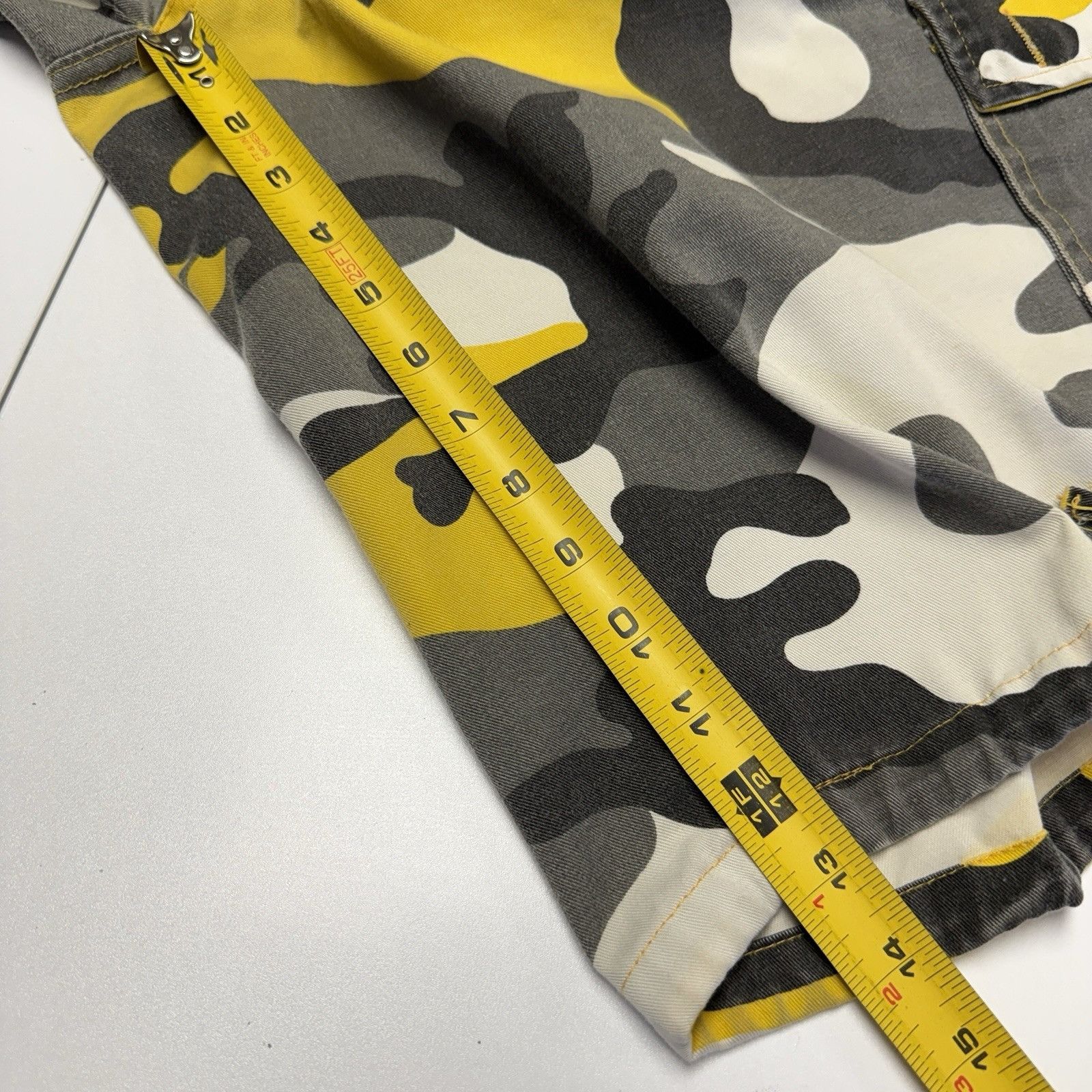 Vintage Vintage THC Camouflage Baggy Shorts Mens 42 W Yellow Skate G Size US 42 / EU 58 - 15 Thumbnail