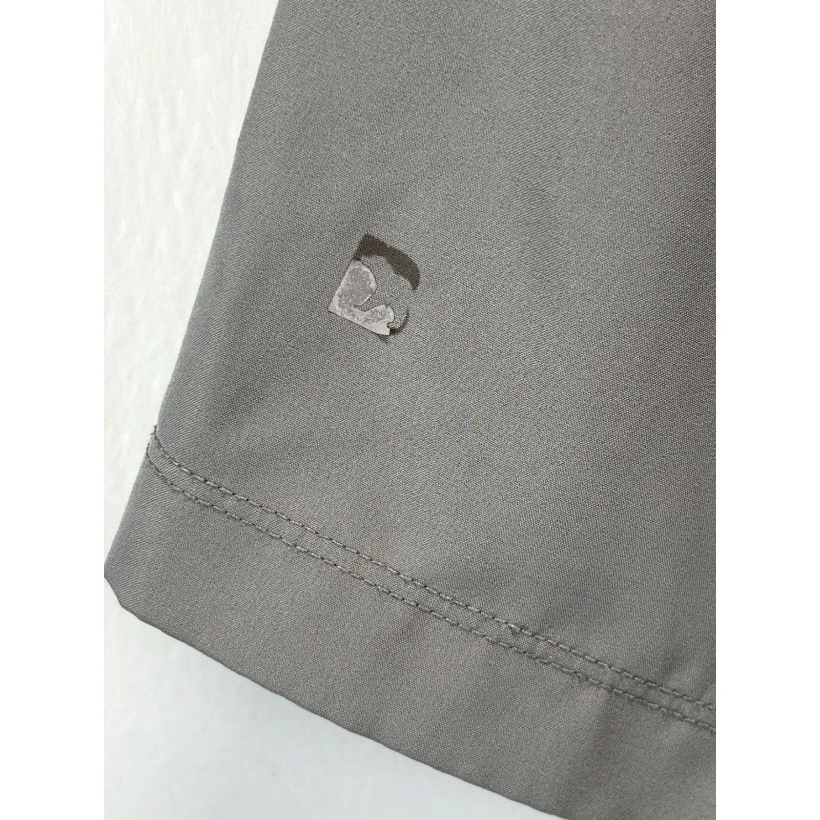 Vintage Bear Bottom Athletic Shorts Medium Men Grey Black Liner Elastic Waist Sz M Polyester Blend Athletic Style Activewear Features Elastic Waist Men’s Size US 31 - 3 Thumbnail