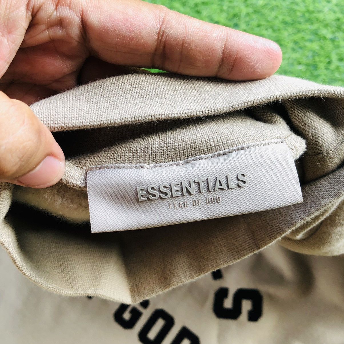 Essentials × Fear of God Fear of God Essentials FW23 Dusty Beige Crewneck Size US XXL / EU 58 / 5 - 6 Thumbnail