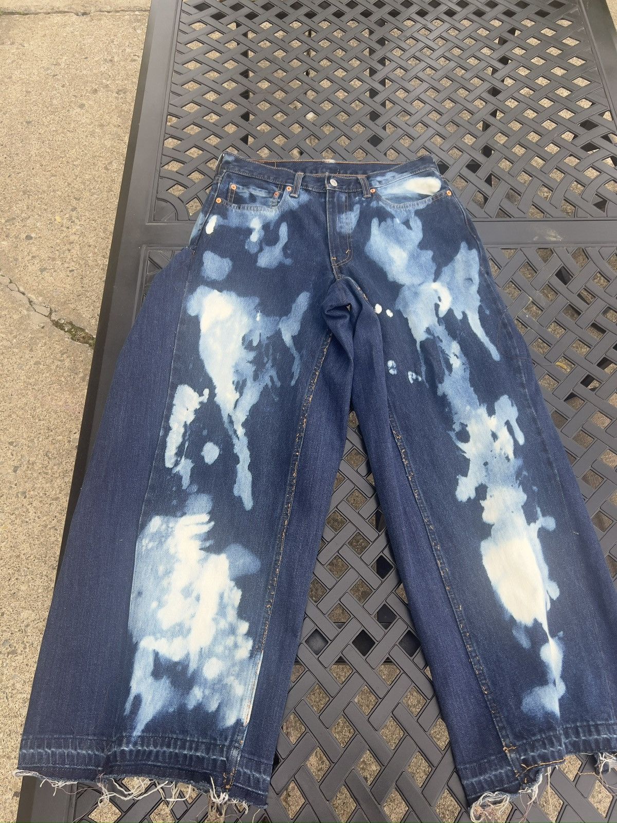 Other Pink bunny, overly baggy, bleached denim Size US 32 / EU 48 - 1 Thumbnail