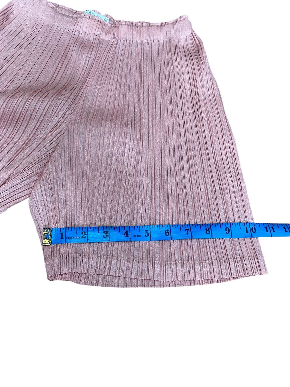 Pleats Please Issey Miyake Vintage pleats please issey miyake short pants Size 30" / US 8 / IT 44 - 8 Thumbnail
