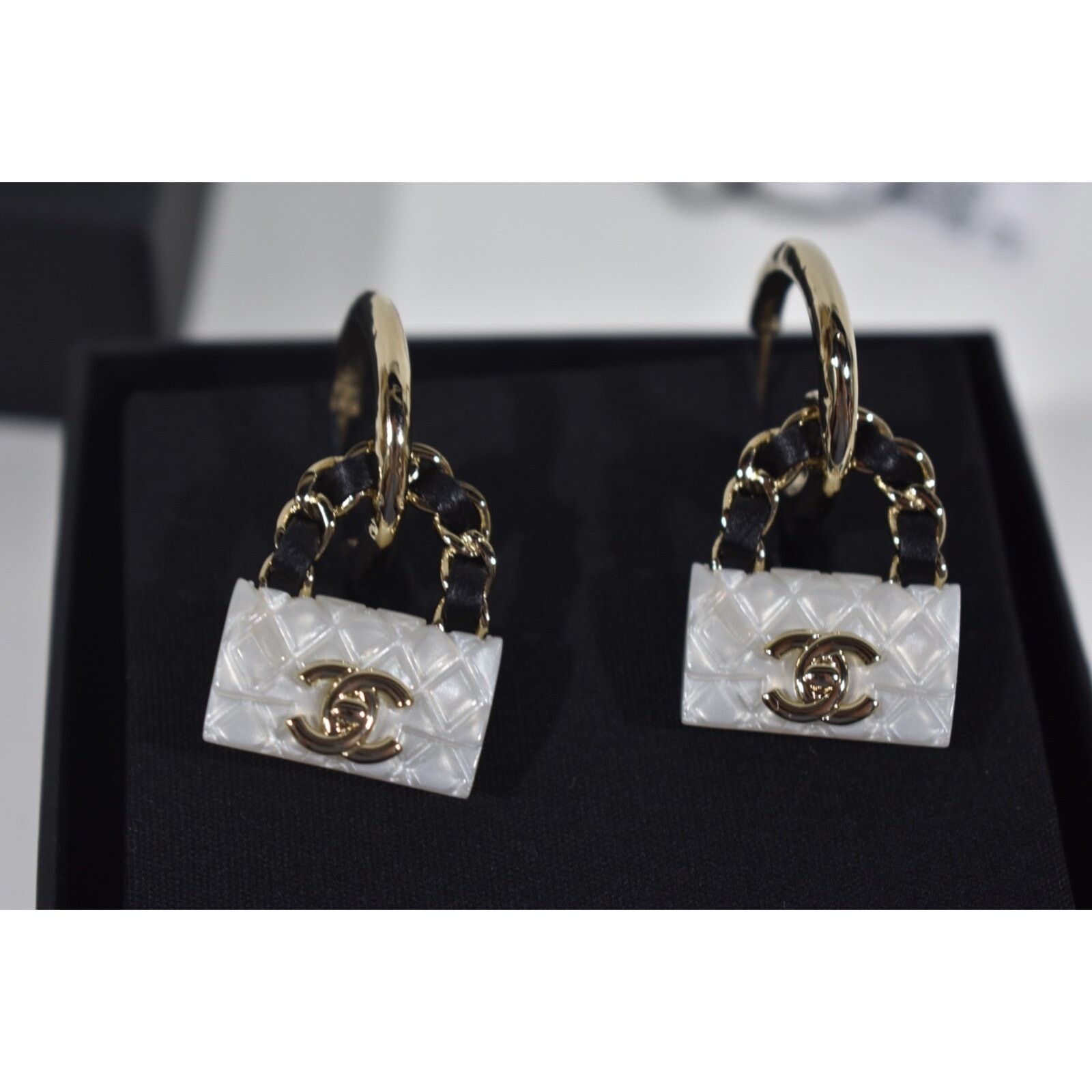 Chanel Chanel Quilted Bag Gold CC Logo Dangle Drop Hoop Earrings Size ONE SIZE - 12 Thumbnail