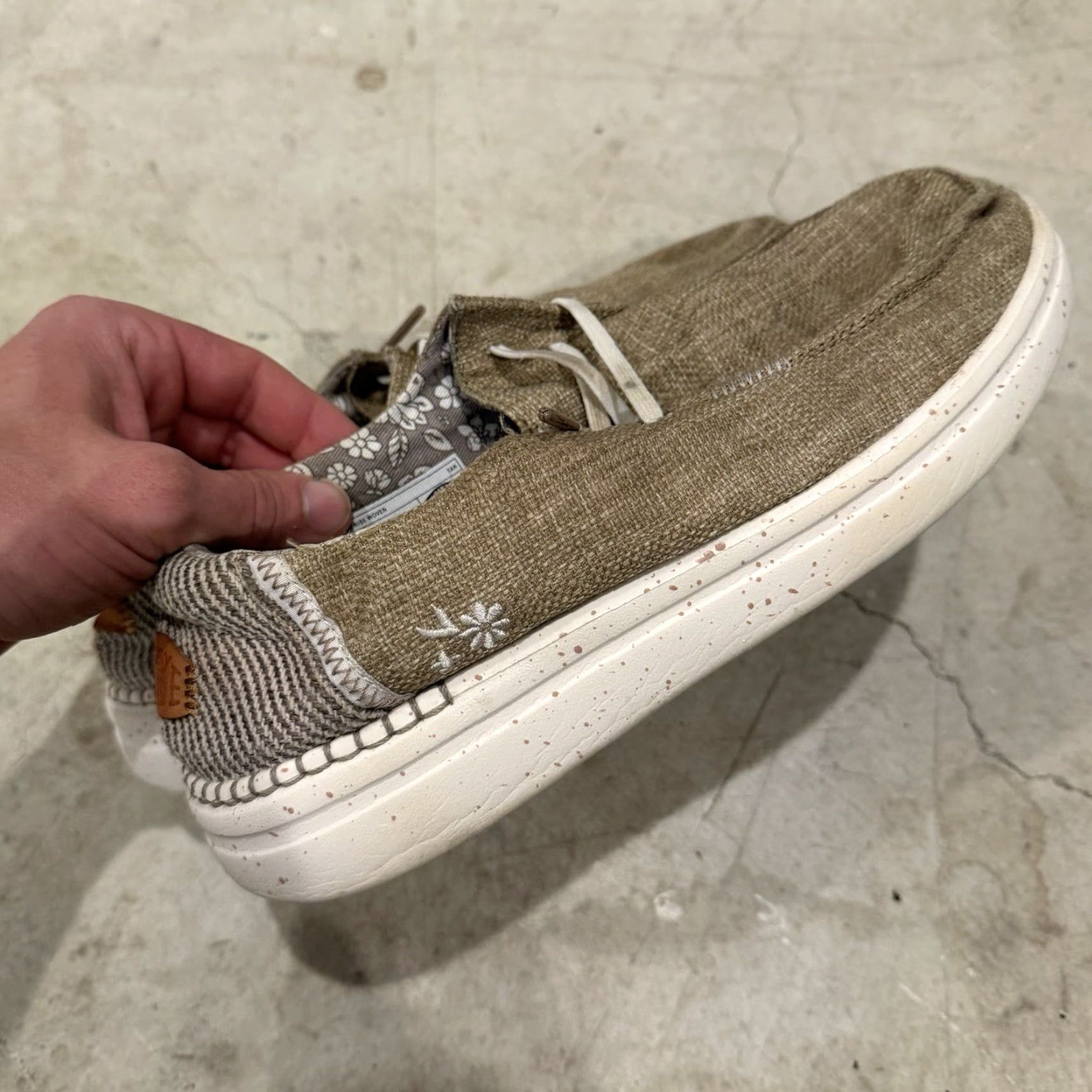 Vintage VINTAGE Hey Dude Wendy Rise Woven Embroidery Tan Sneaker Slip On Womens US 10 40203-265 Size US 10 / IT 40 - 4 Thumbnail