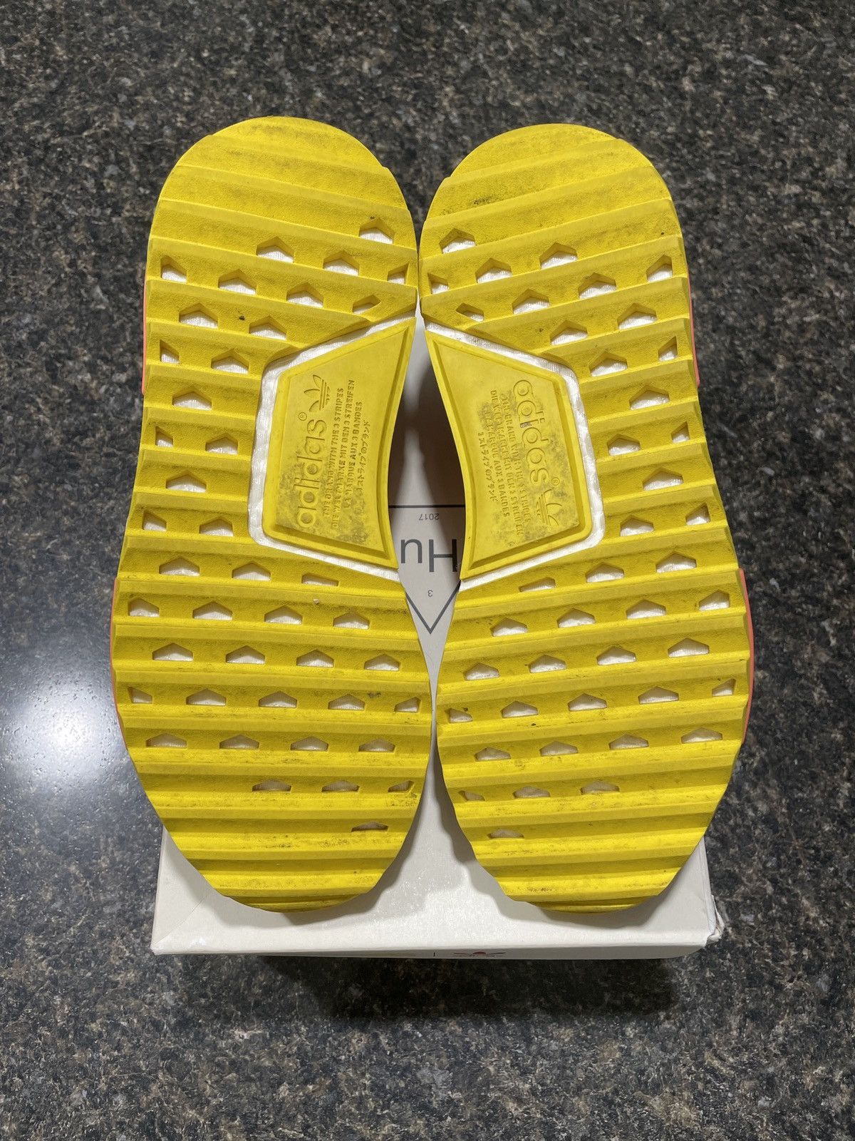 Adidas Adidas x Pharrell Williams NMD Size US 7.5 / EU 40-41 - 8 Thumbnail