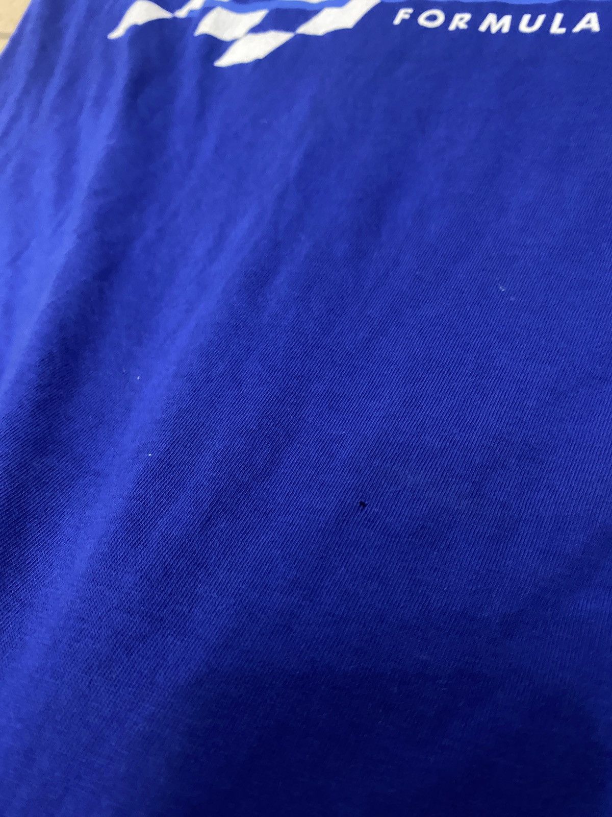 Formula 1 Vintage Red bull formula uno racing big logo tee 00s Size US XL / EU 56 / 4 - 11 Thumbnail