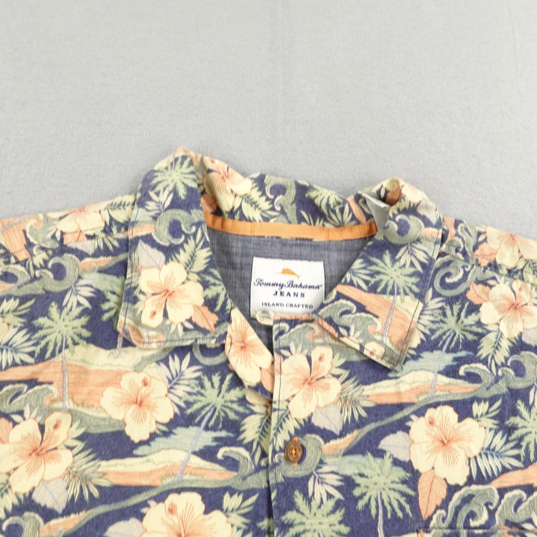 Tommy Bahama Tommy Bahama Shirt Mens XL Green Pink Floral Hawaiian Islands Camp Loop Collar Button-Up Size US XL / EU 56 / 4 - 2 Thumbnail