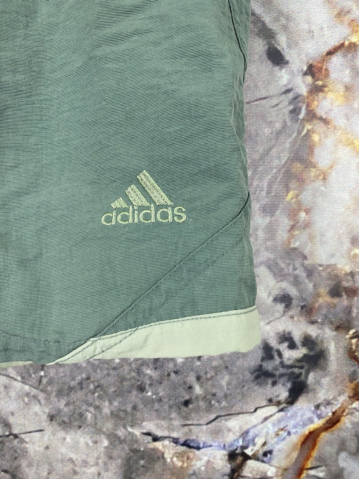 Adidas × Vintage Men’s Adidas Shorts Vintage Sports Streetwear Size Small Size US 30 / EU 46 - 4 Thumbnail
