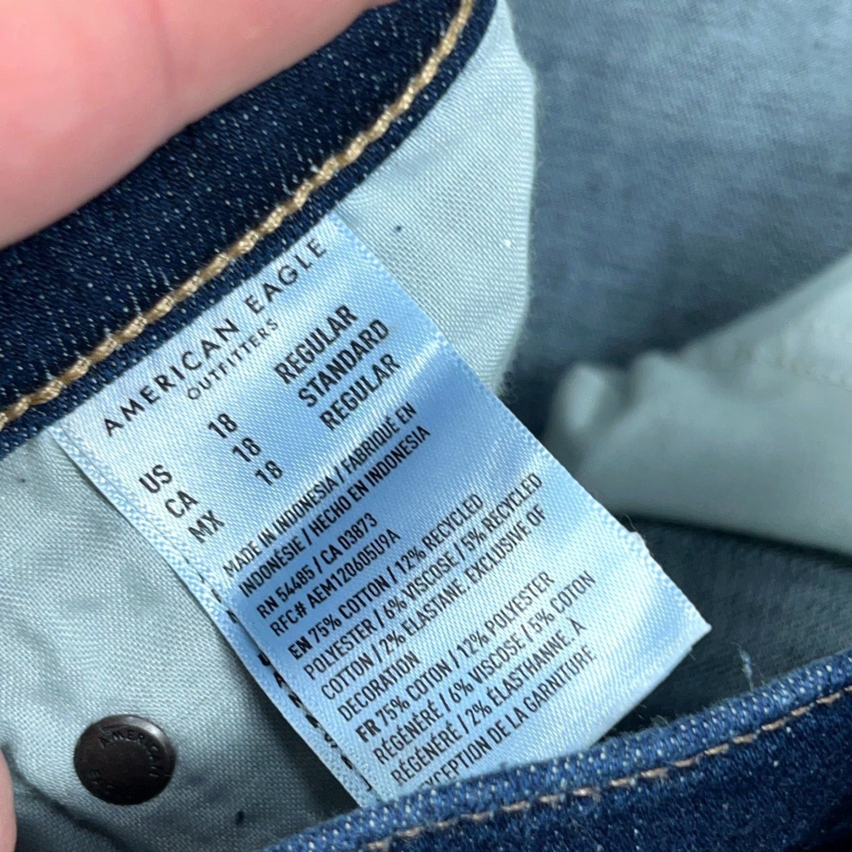 American Eagle Outfitters American Eagle Jeans Women 108 Super High Hi Rise Flare Dark Wash Faded Stretch Size 40" / US 18 - 4 Thumbnail