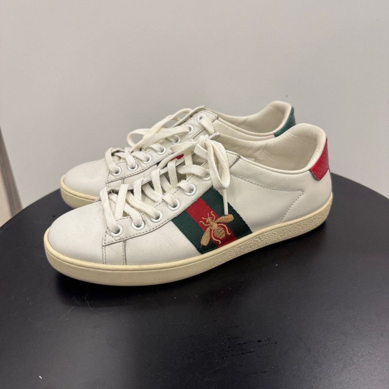Gucci White Ace Leather Sneakers with Bee -