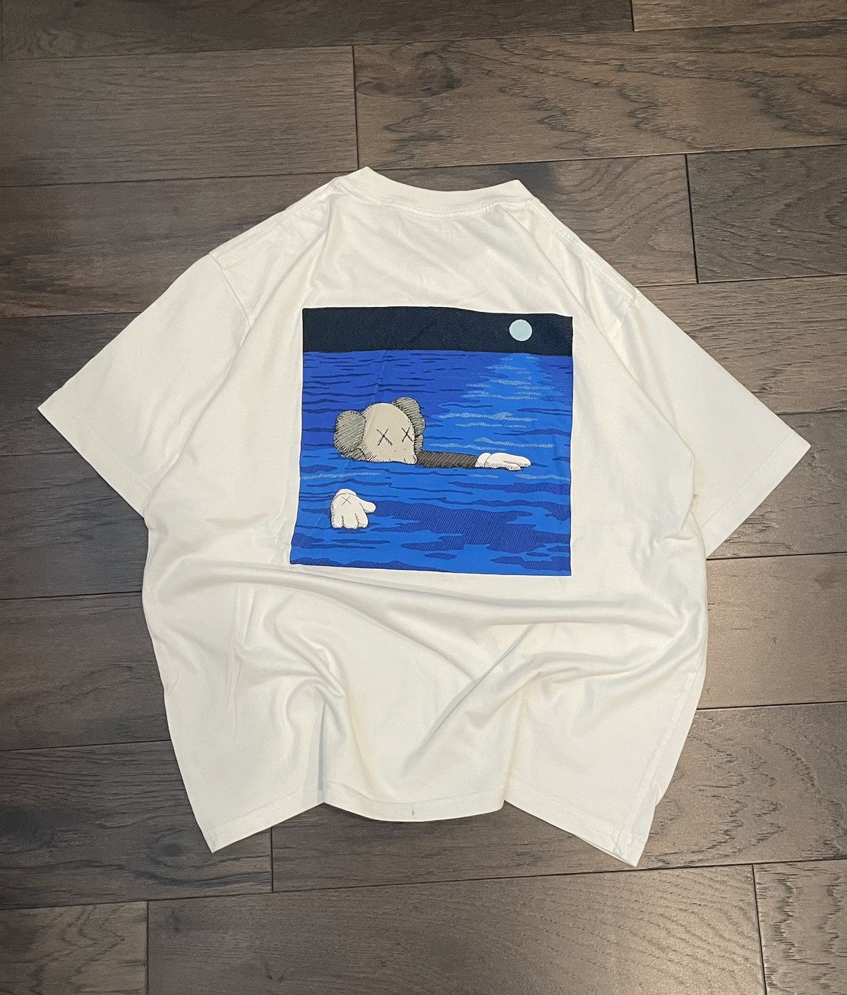Kaws × Uniqlo Uniqlo Kaws Tee White Size US M / EU 48-50 / 2 - 3 Thumbnail