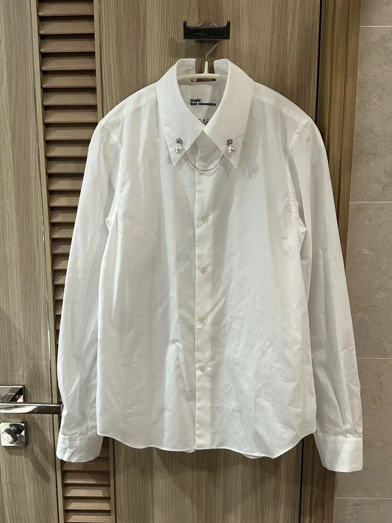 Comme des Garcons Comme Des Garcons White Pearl Collar Shirt Size M / US 6-8 / IT 42-44 - 1 Thumbnail