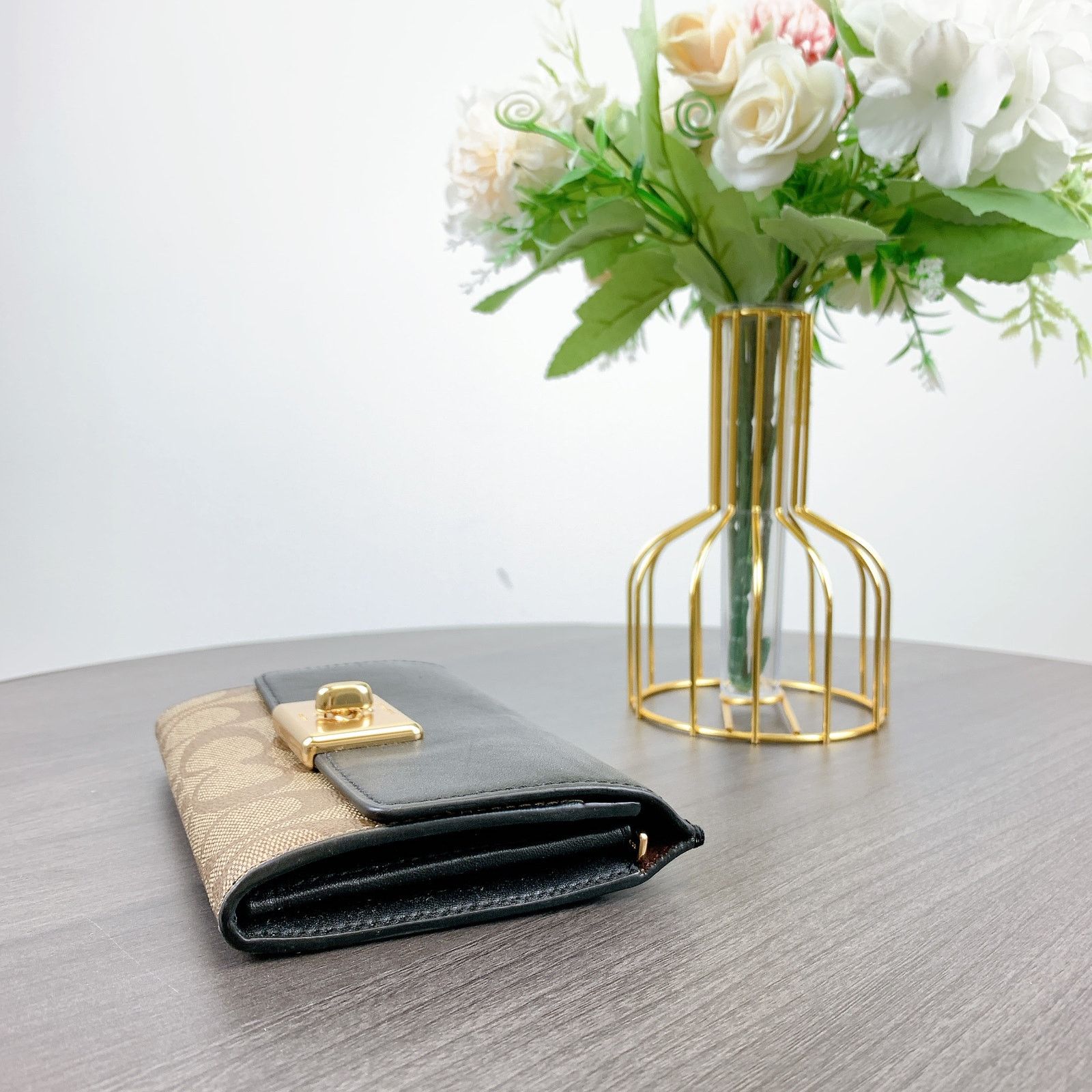 Coach Coach F76789 Cassidy Turnlock Medium Wallet In Signature Size ONE SIZE - 3 Thumbnail