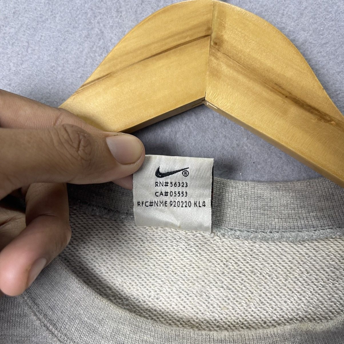 Nike 2000s Nike Spellout Embroidered Sweatshirt Size US M / EU 48-50 / 2 - 11 Thumbnail