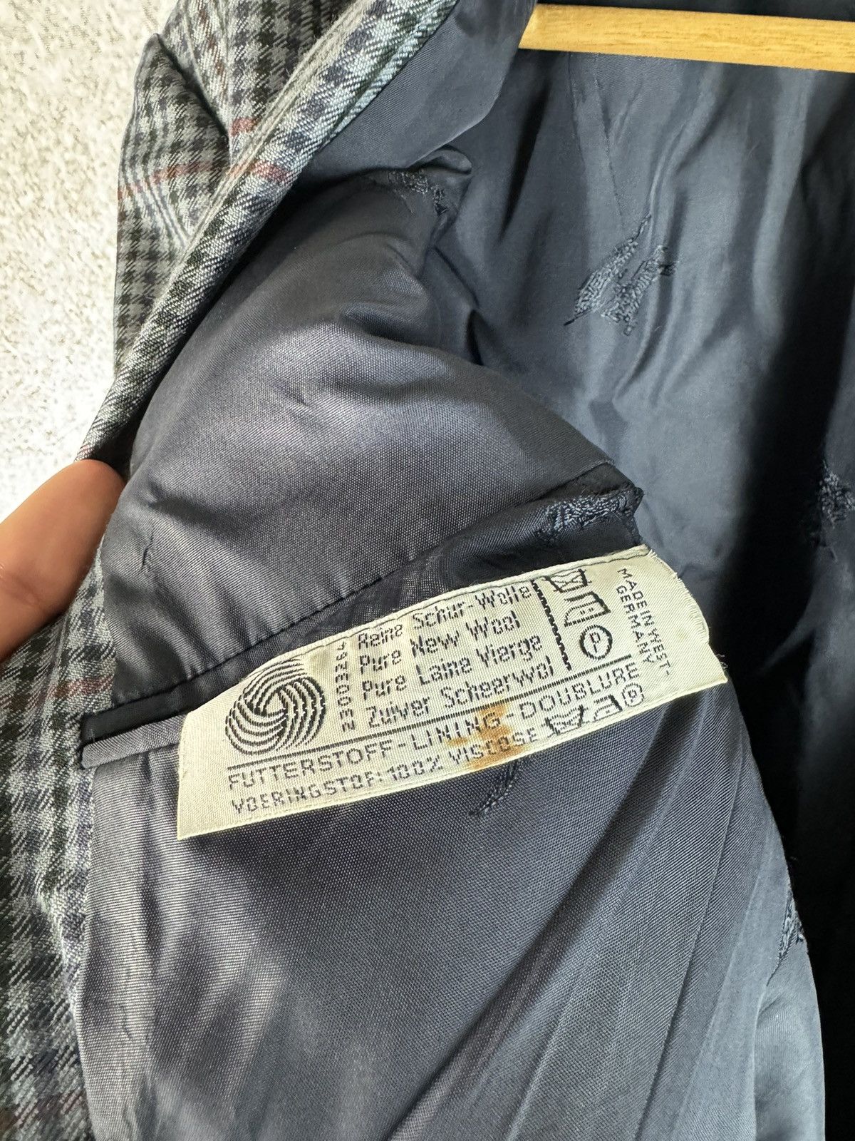 Burberry Vintage Burberry Wool Blazer Coat Jacket Size US L / EU 52-54 / 3 - 4 Thumbnail