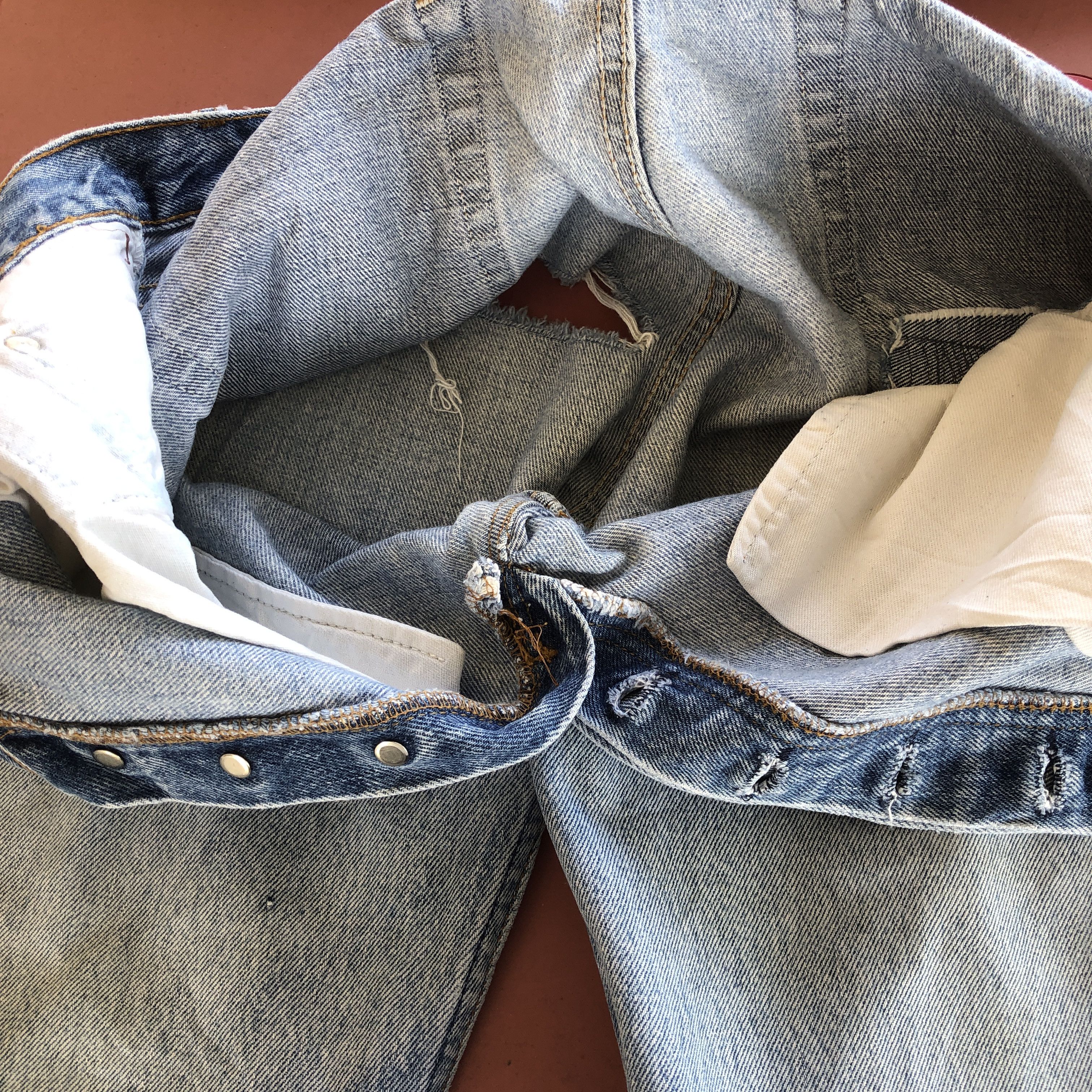 Levi's Vintage Levis 501 Distressed Sun Faded Jeans Levi's Denim Size US 32 / EU 48 - 9 Thumbnail