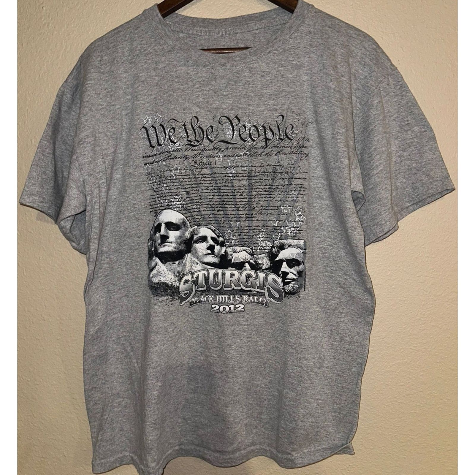 Other 👕 Mount Rush More Multi Face Graphic Grey T-Shirt Size XL Size US XL / EU 56 / 4 - 1 Thumbnail