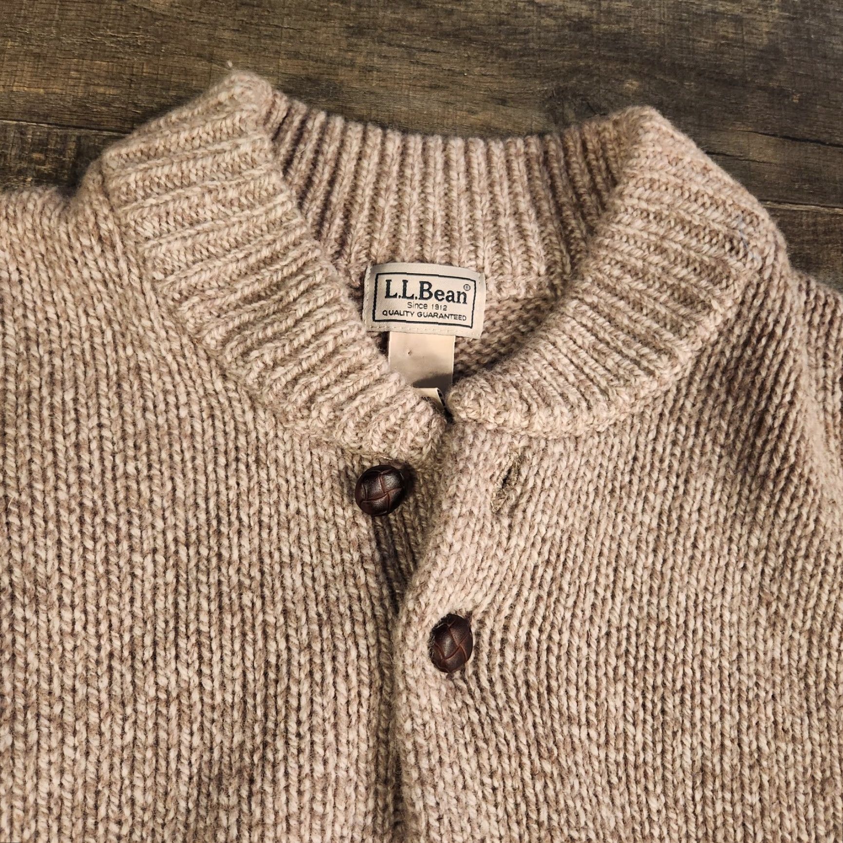 Vintage LL Bean 100% Lambswool Henley Sweater Mens Large Tan Knit Knit Beige Wool Button Long Sleeve Casual Fall Winter Classic Mens Regular Size L Size US L / EU 52-54 / 3 - 3 Thumbnail