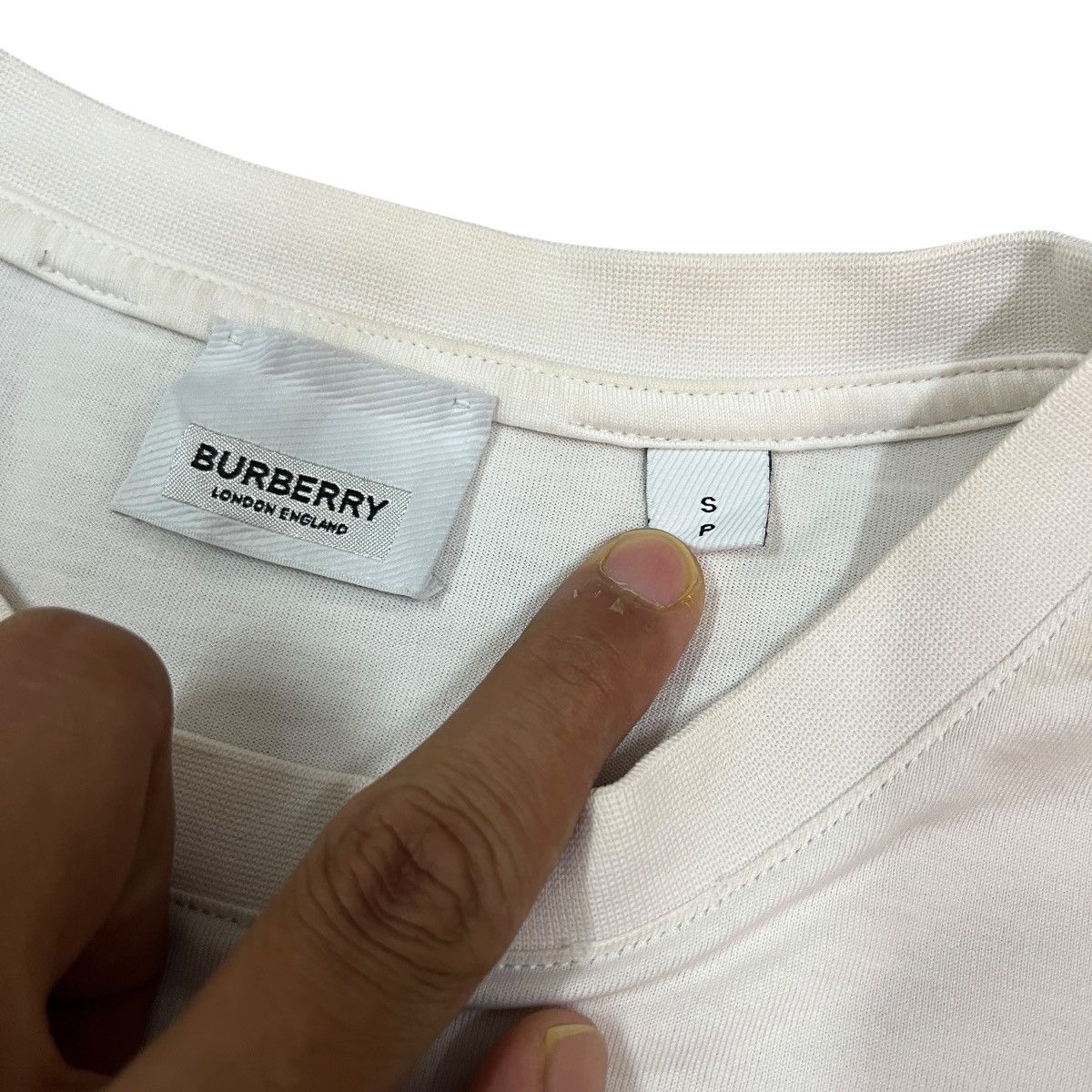 Burberry Burberry London England Letchford Logo Size US S / EU 44-46 / 1 - 4 Thumbnail