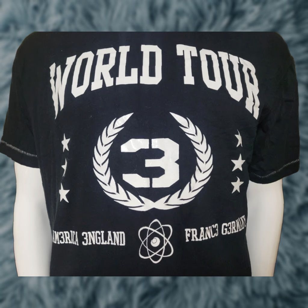 Vintage Call of Duty Modern Warfare 3 Video Game Old Glory World Tour T Shirt XL Black Men Short Sleeve Crew Neck Graphic Tee 00s Vintage? Size US XL / EU 56 / 4 - 1 Thumbnail