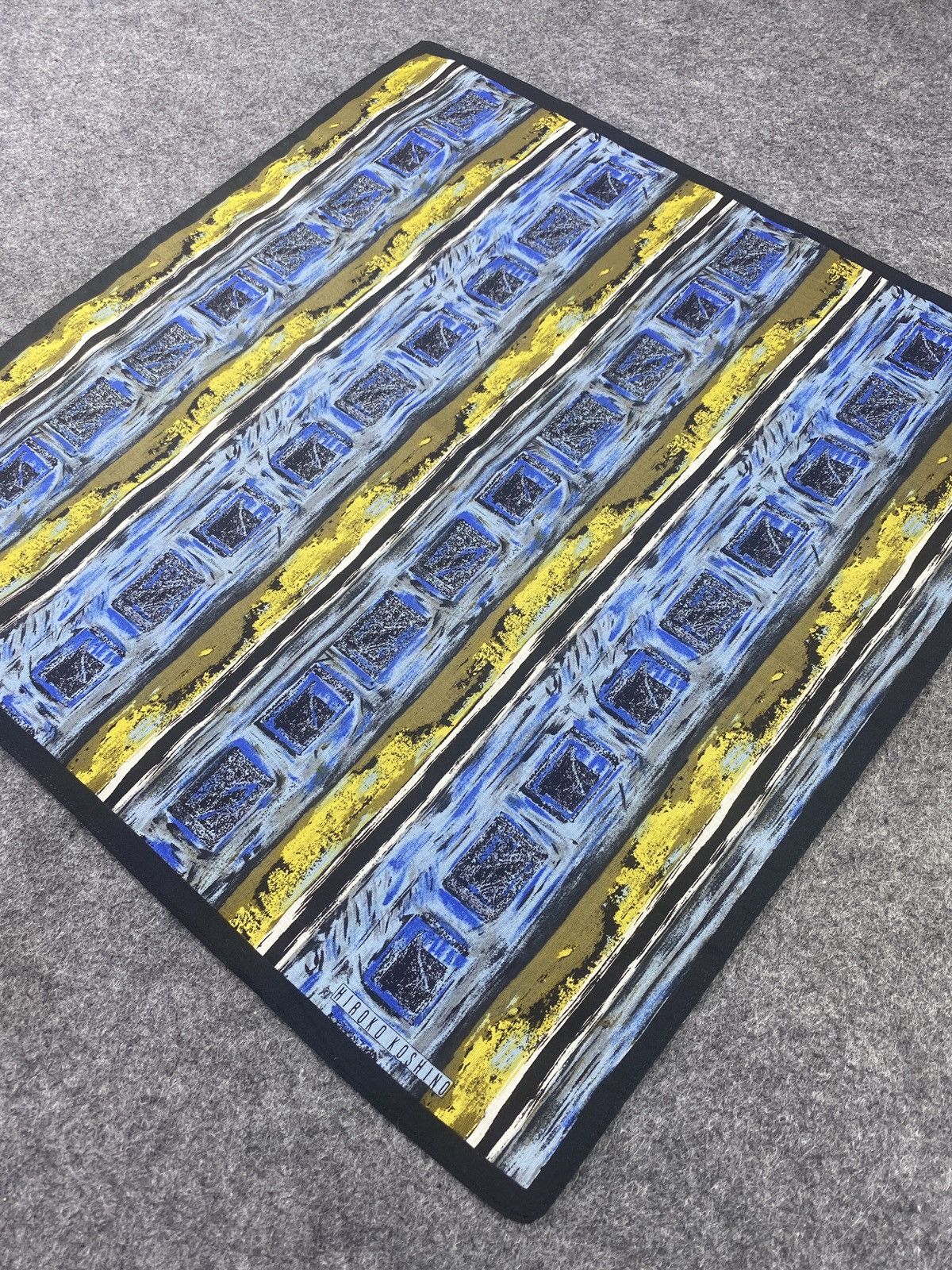 Hiroko Koshino Homme × Vintage Hiroko Koshino Handkerchief / Bandana / Neckerchief-B069 Size ONE SIZE - 4 Thumbnail