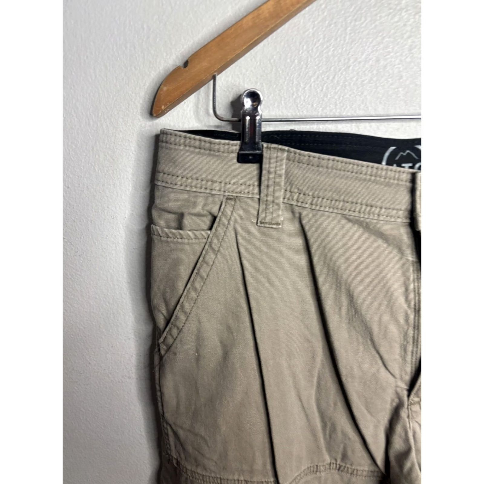 Wrangler Wrangler ATG All Terrain Gear Pants Mens 34x30 Khaki Hiking Outdoor Zip Pocket Size US 34 / EU 50 - 2 Thumbnail