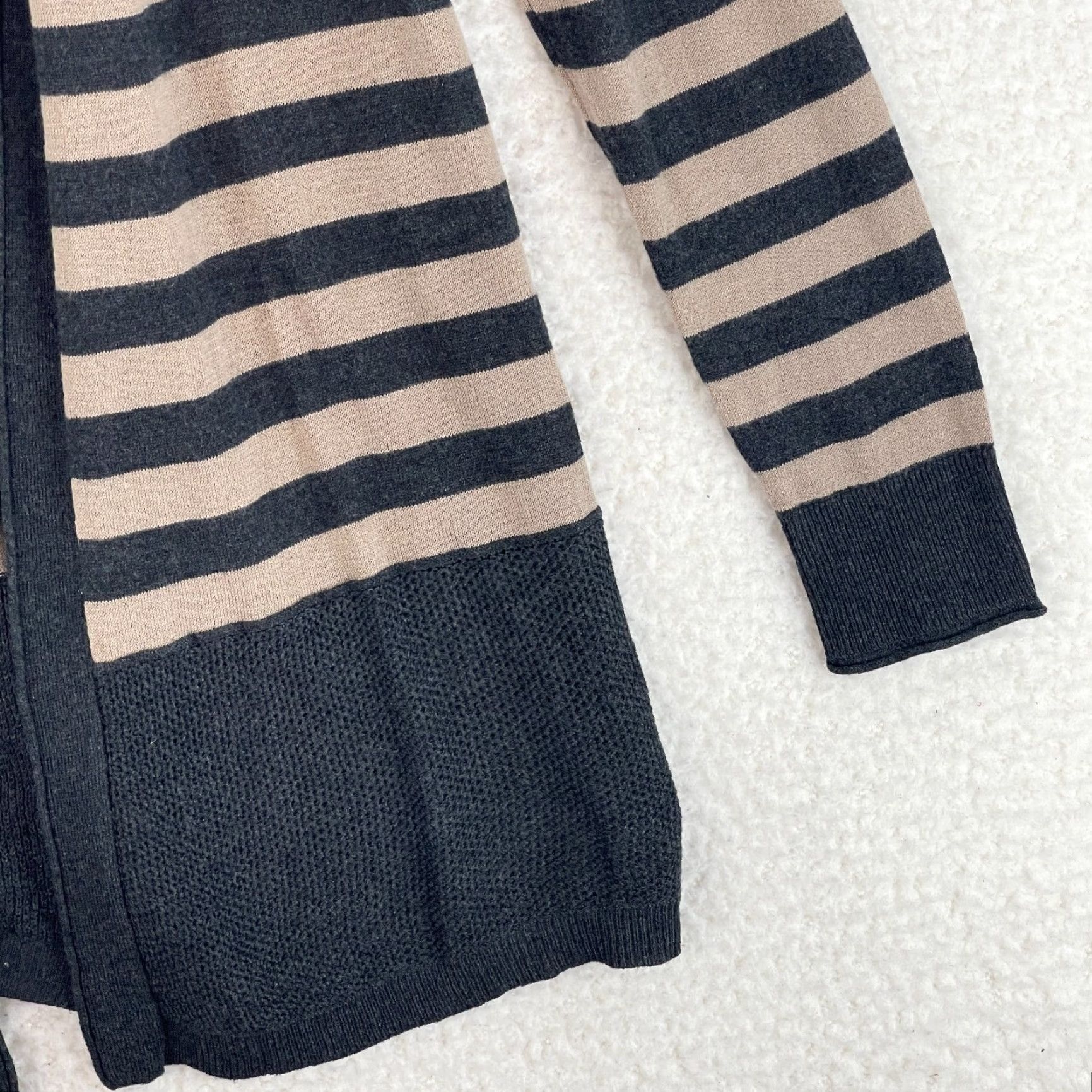 Loft LOFT Ann Taylor Gray Tan Striped Cardigan Sweater Womens Long Sleeve Size M Size M / US 6-8 / IT 42-44 - 5 Thumbnail