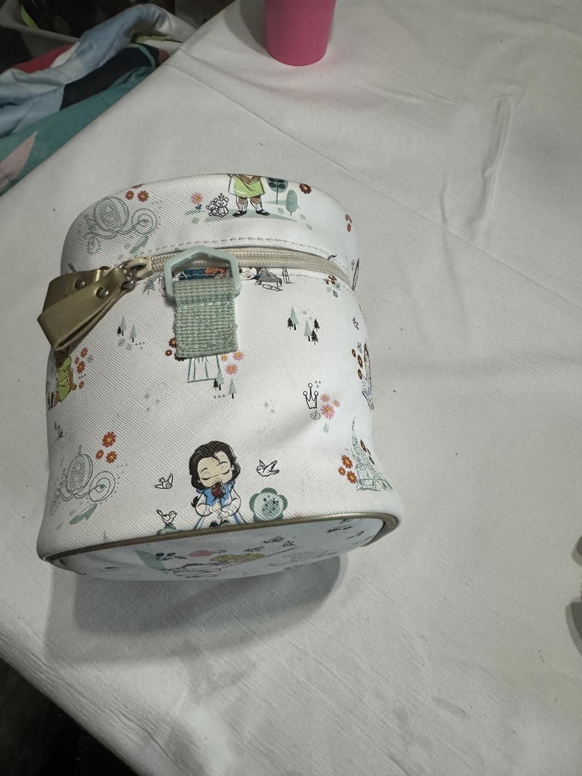 Disney Disney Princesses Cosmetic Bag with Unique Character Designs Size ONE SIZE - 6 Thumbnail