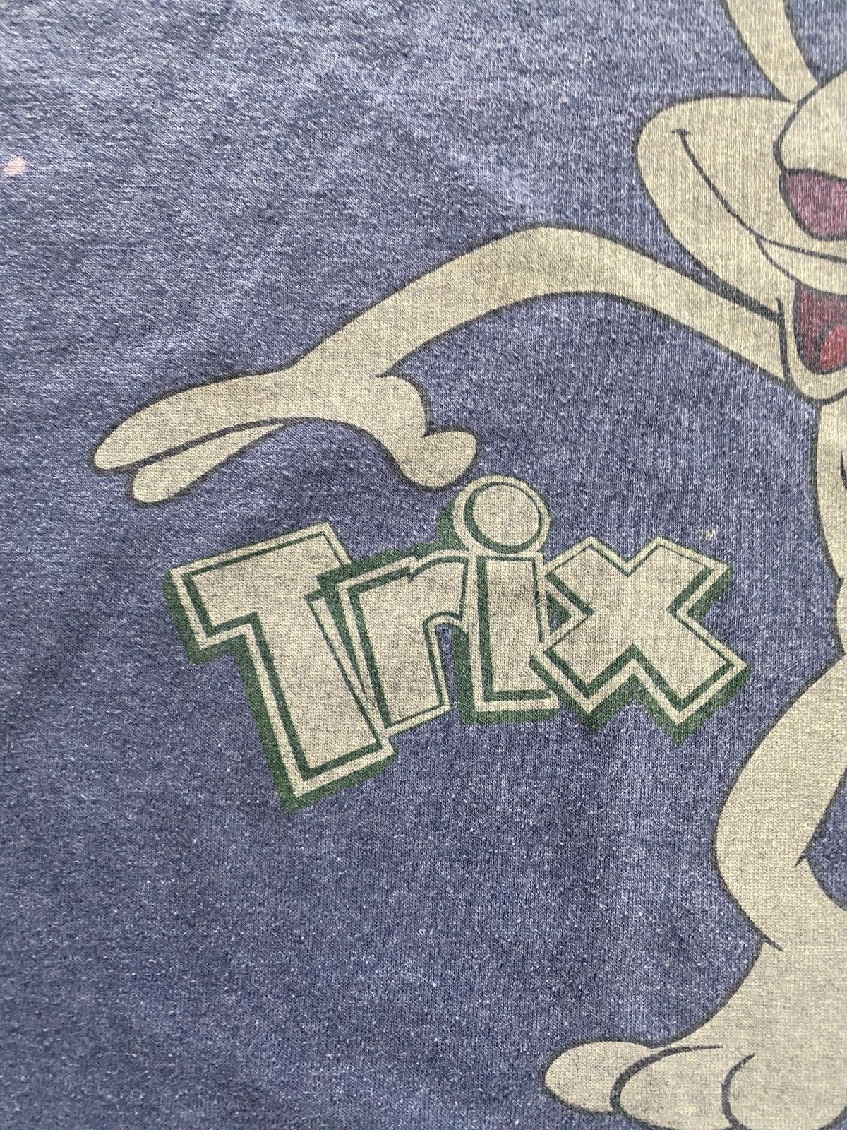 Vintage 2006 Trix Are For Kids Rabbit Blue Tee Size US XL / EU 56 / 4 - 6 Thumbnail
