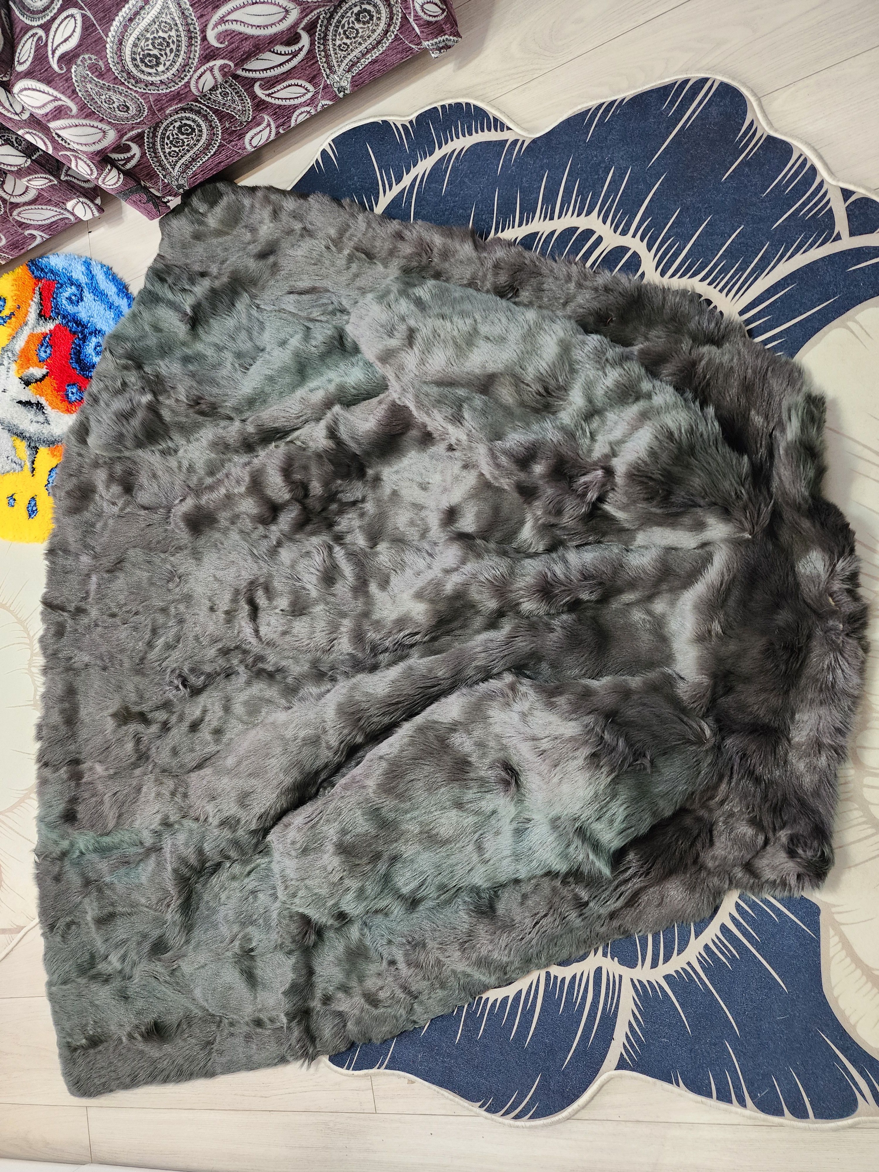 Furla Green Genuine Fur Coat: Women's Winter Coat Size XL / US 12-14 / IT 48-50 - 8 Thumbnail