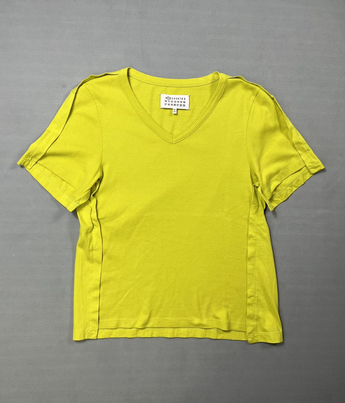 Maison Margiela Maison Margiela Line 1 FW2015 Layered Seam V-Neck T-Shirt a Size S / US 4 / IT 40 - 1 Thumbnail