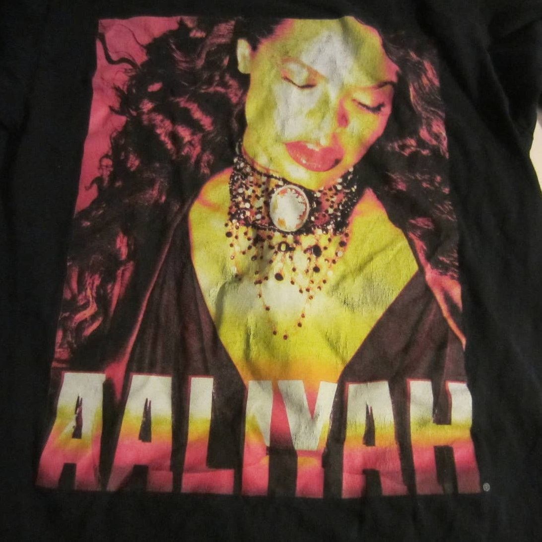 Other Aaliyah Long Sleeve Graphic Tee One in a Million Black S Size S / US 4 / IT 40 - 4 Thumbnail