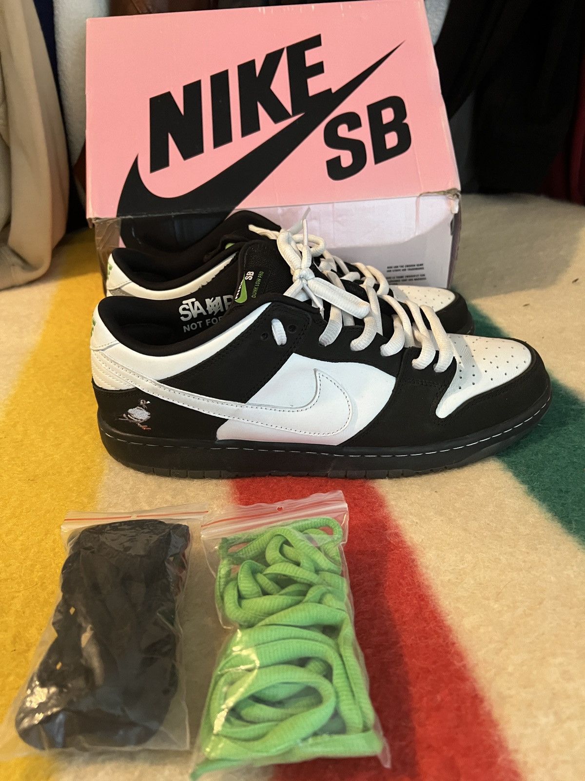 Nike × Staple Nike Dunk SB Staple Panda Pigeon Size US 11 / EU 44 - 3 Thumbnail